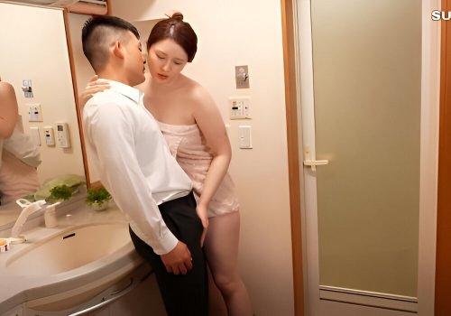 Chàng trai không cưỡng lại sức hấp dẫn đến từ mẹ bạn thân